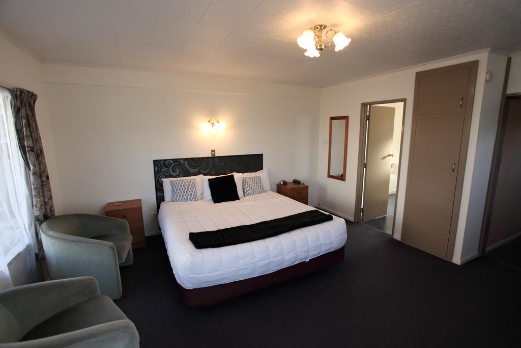 Townhouse Motel Timaru Room photo
